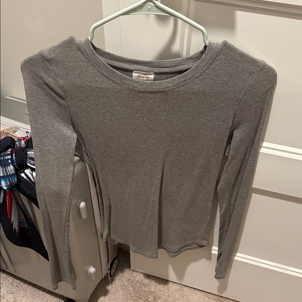 Wilfred aritzia ribbed Charcoal Long Sleeve Top size small